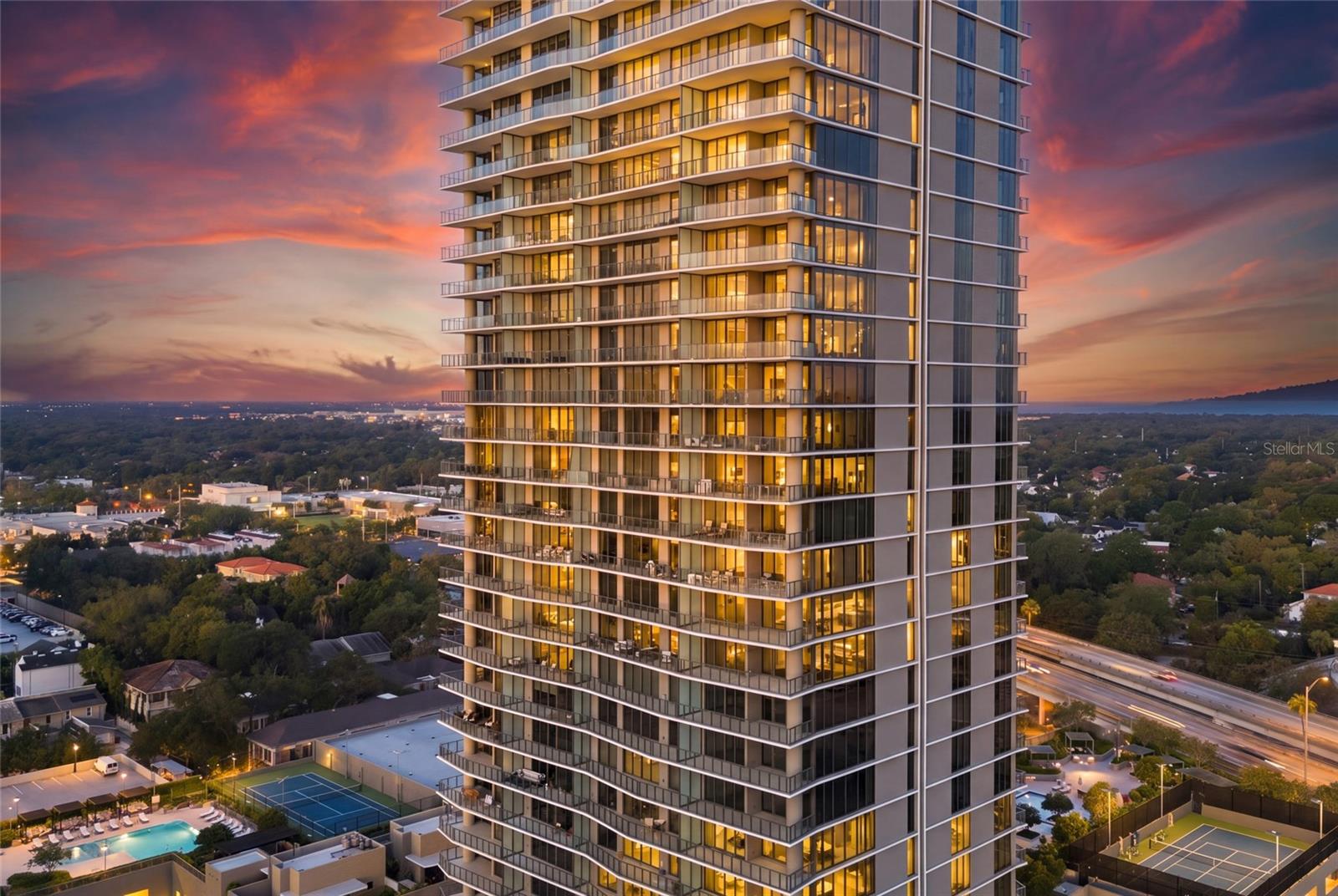 BAYSHORE YSABELLA CONDOMINIUM - Residential