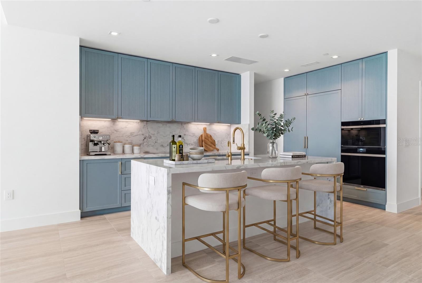 BAYSHORE YSABELLA CONDOMINIUM - Residential