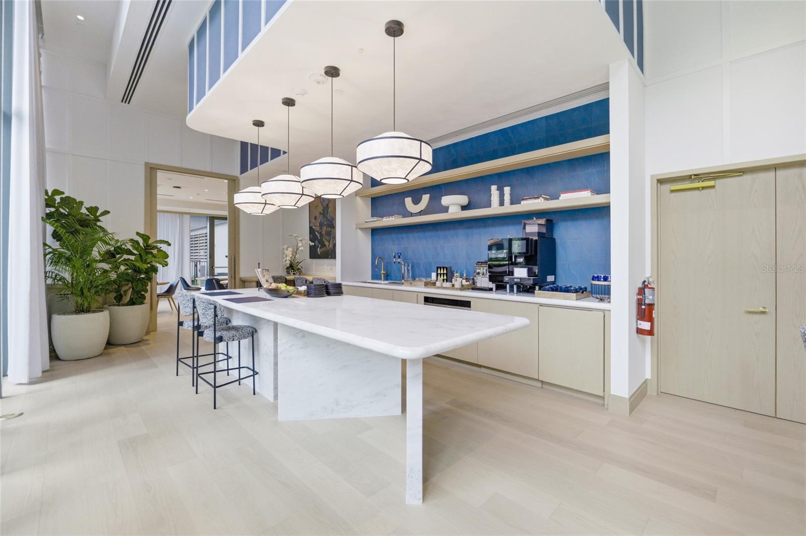 BAYSHORE YSABELLA CONDOMINIUM - Residential