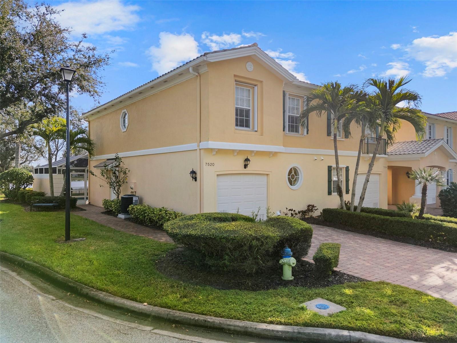 VILLAGEWALK - Residential