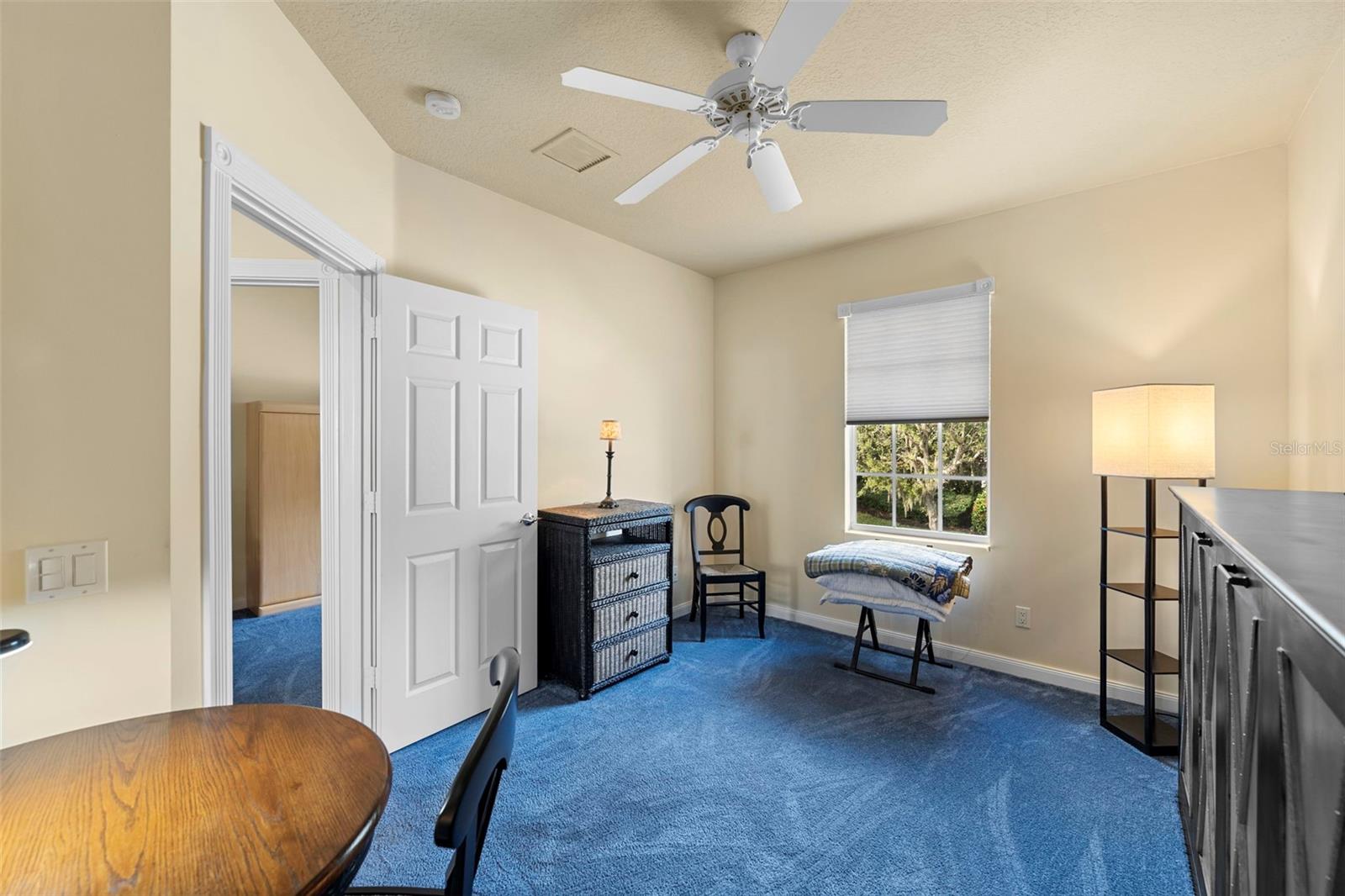 VILLAGEWALK - Residential
