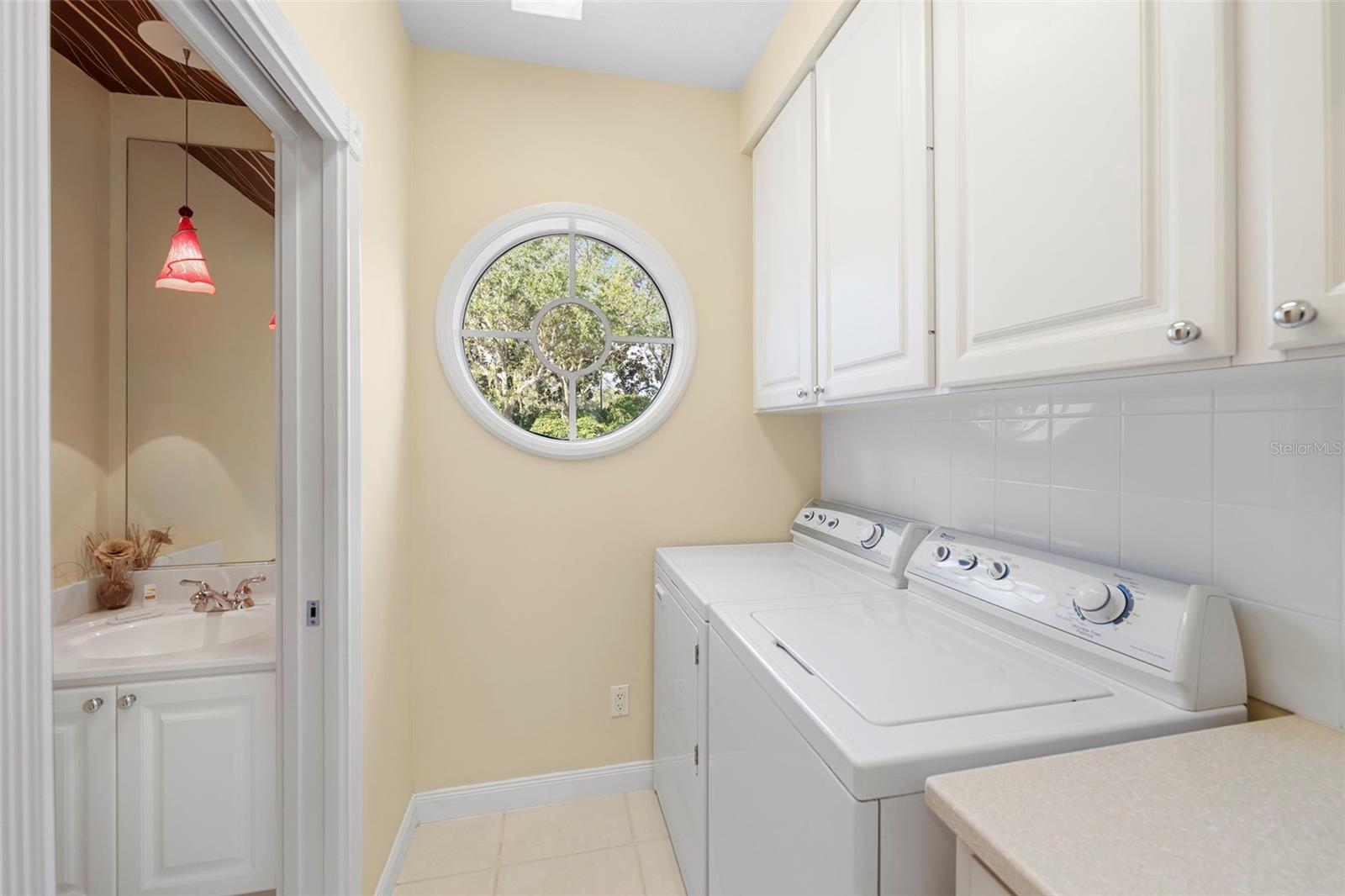 VILLAGEWALK - Residential