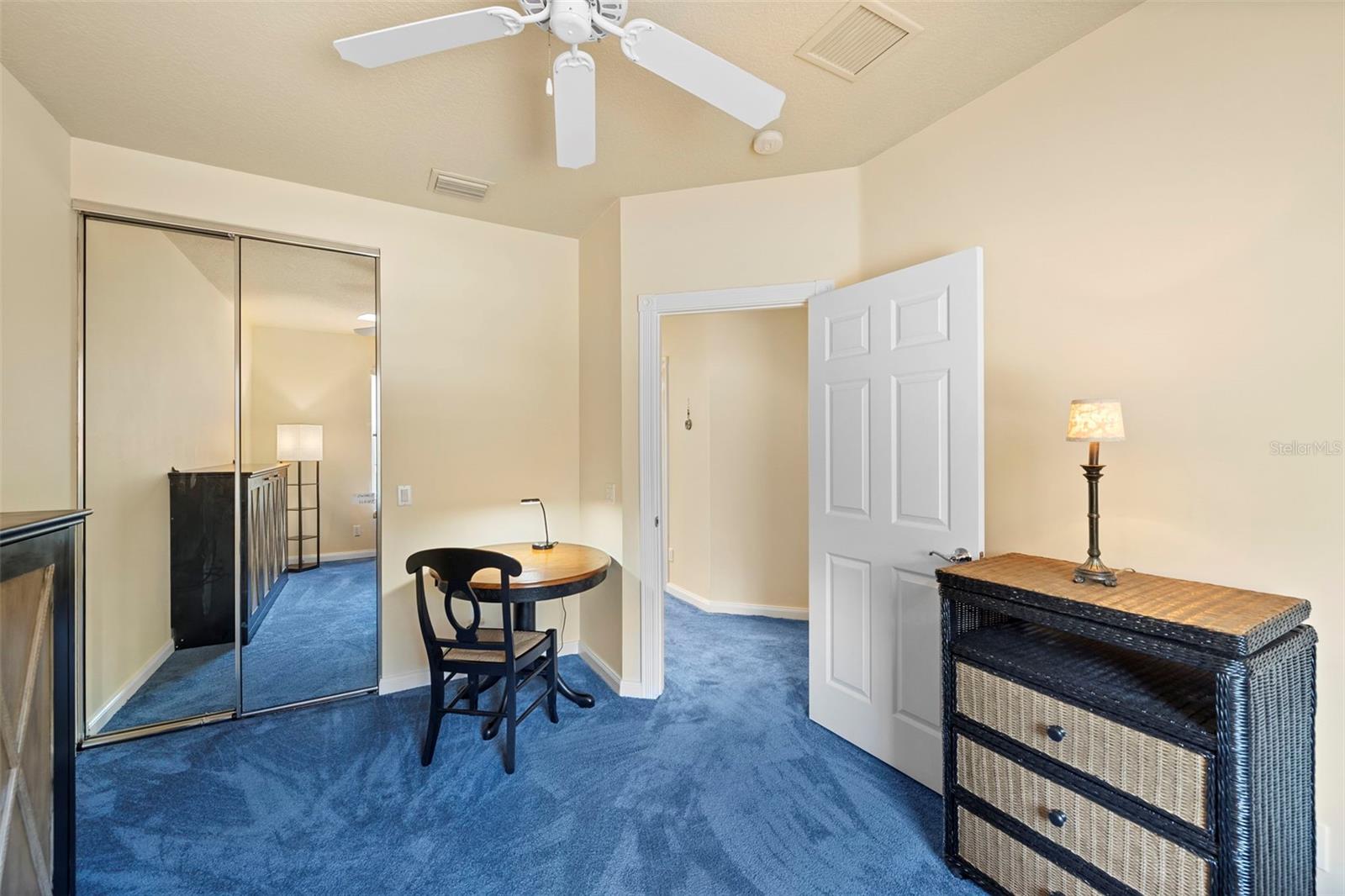 VILLAGEWALK - Residential