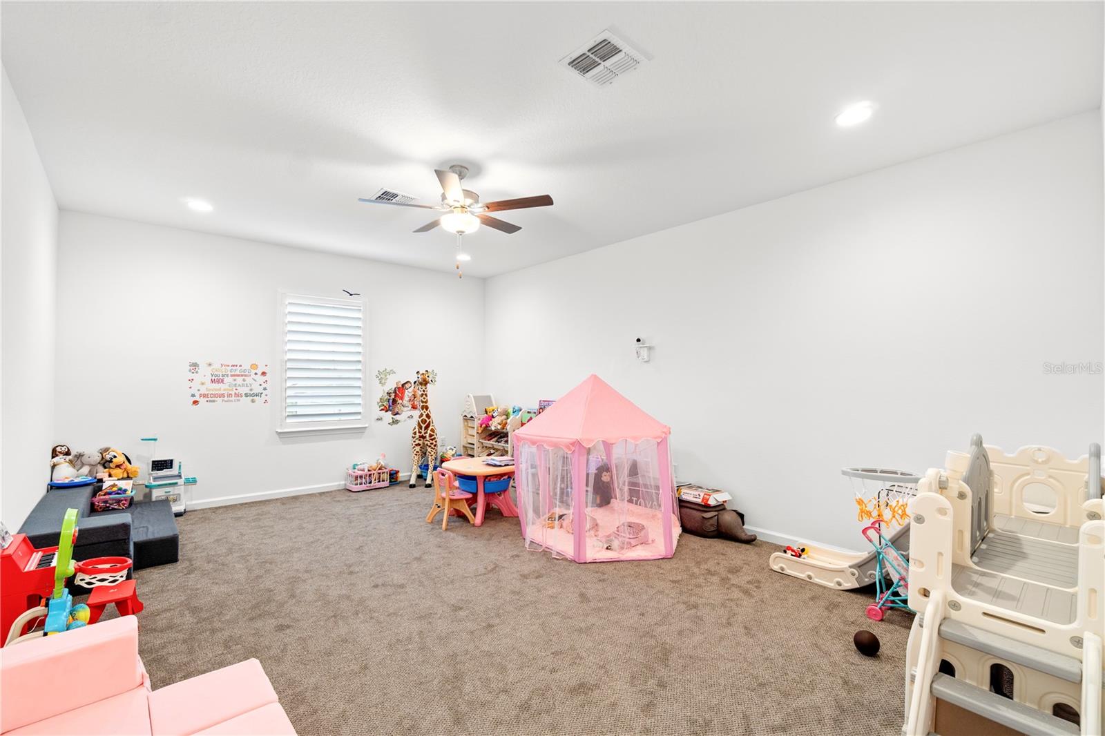 LAKESIDE/HAMLIN - Residential