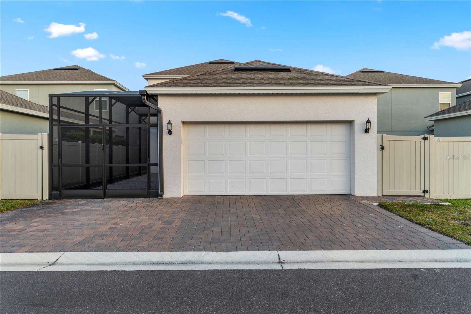 LAKESIDE/HAMLIN - Residential