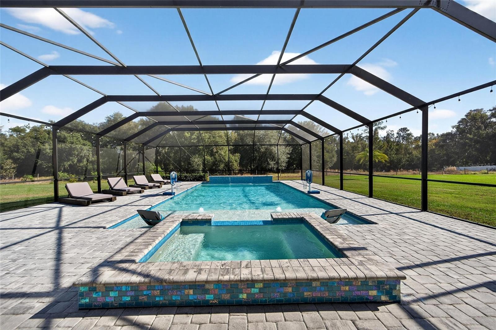 10579 MEADOWRUN DRIVE