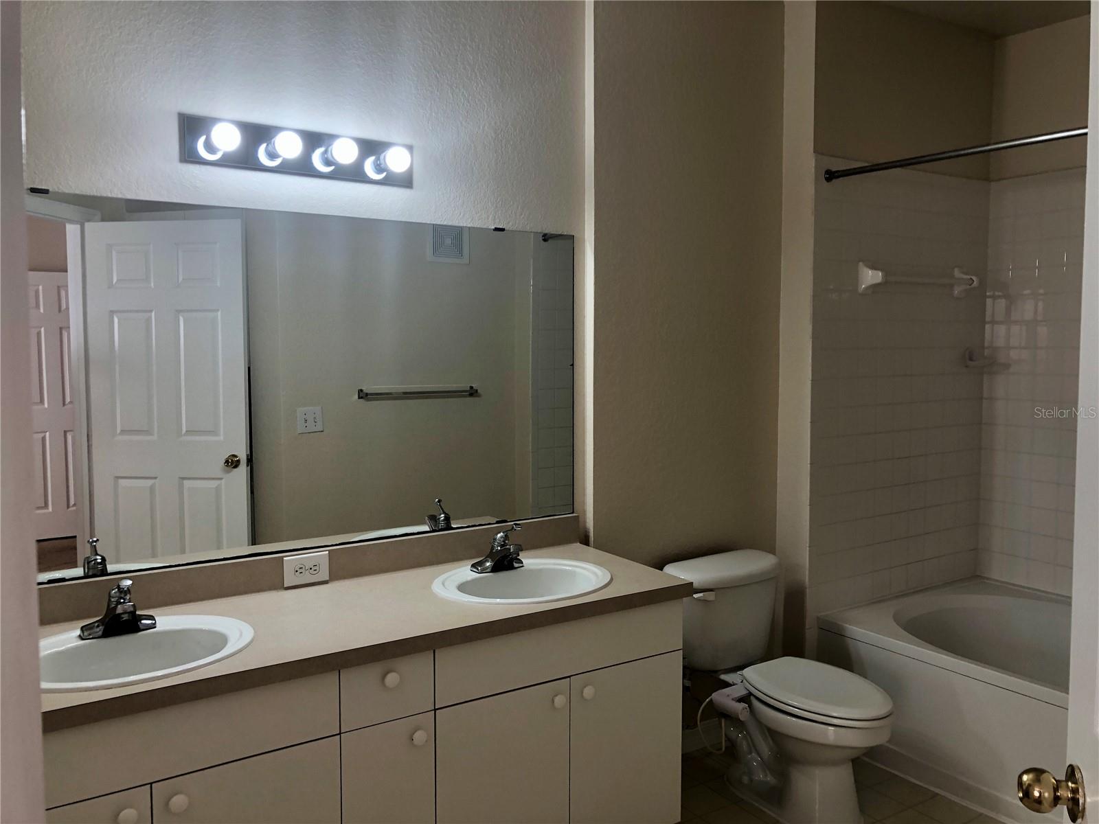 MOSAIC AT MILLENIA A CONDO - Residential Lease