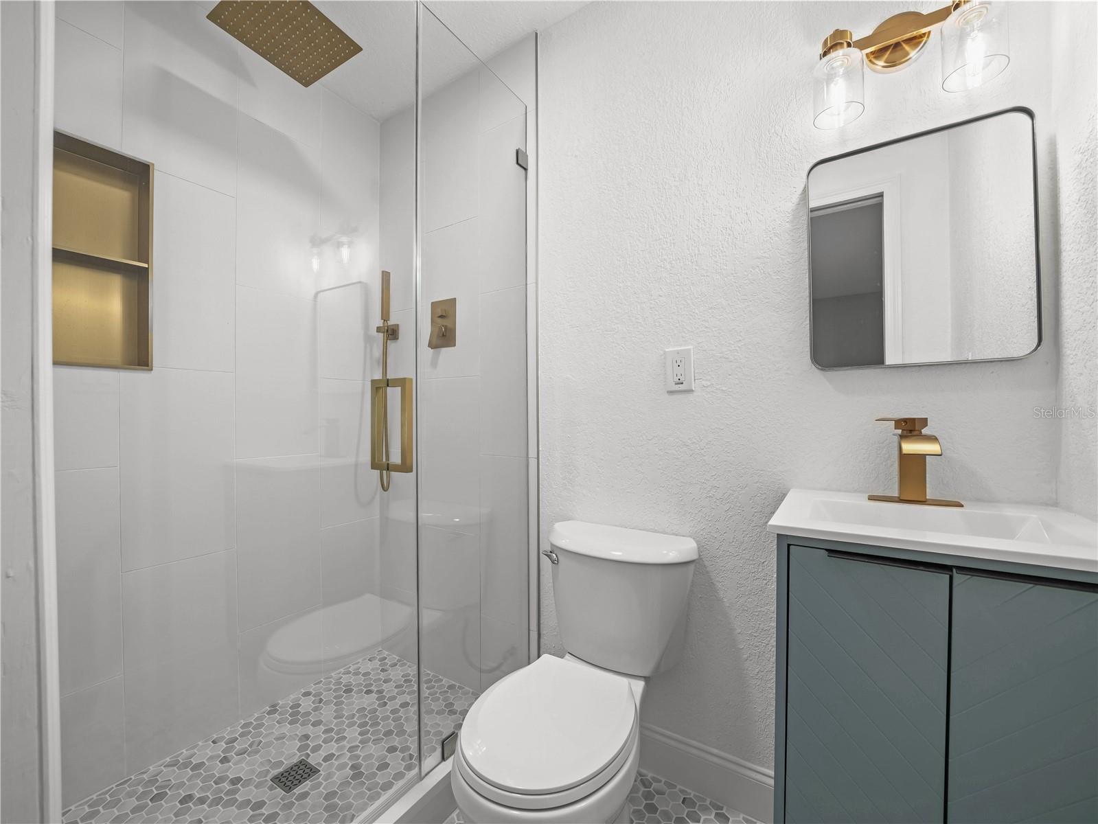 RIO VISTA BLK 3 LTS 12 TO 16 REP - Residential