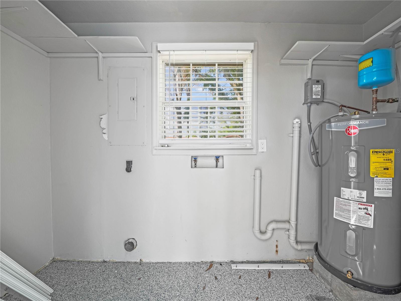 RIO VISTA BLK 3 LTS 12 TO 16 REP - Residential