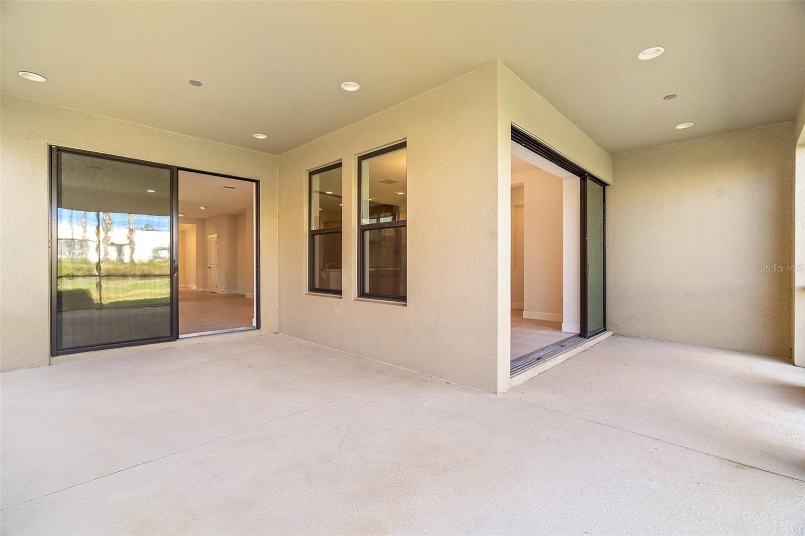 HIGHLAND RANCH ESPLANADE - Residential