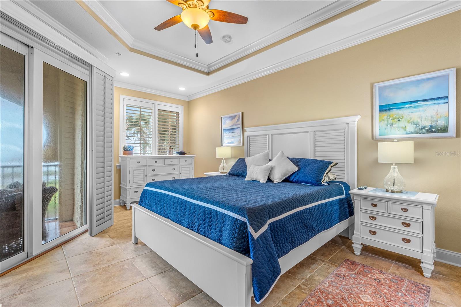 OCEANSIDE BEVERLY BEACH CONDO - Residential