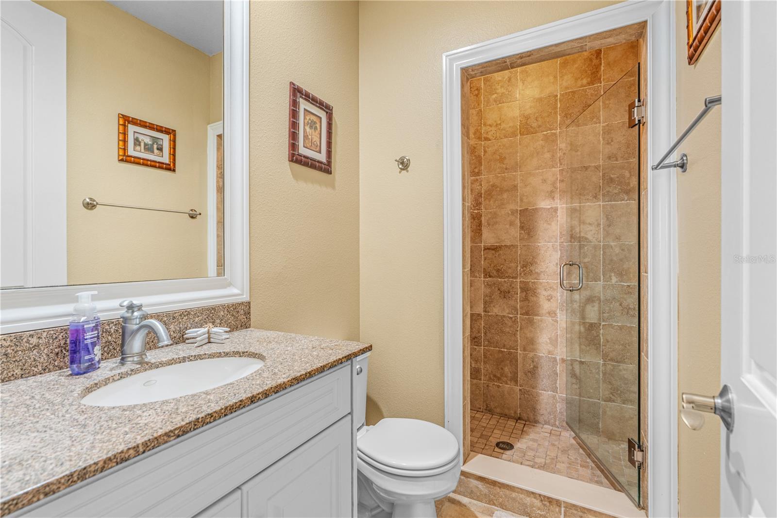 OCEANSIDE BEVERLY BEACH CONDO - Residential