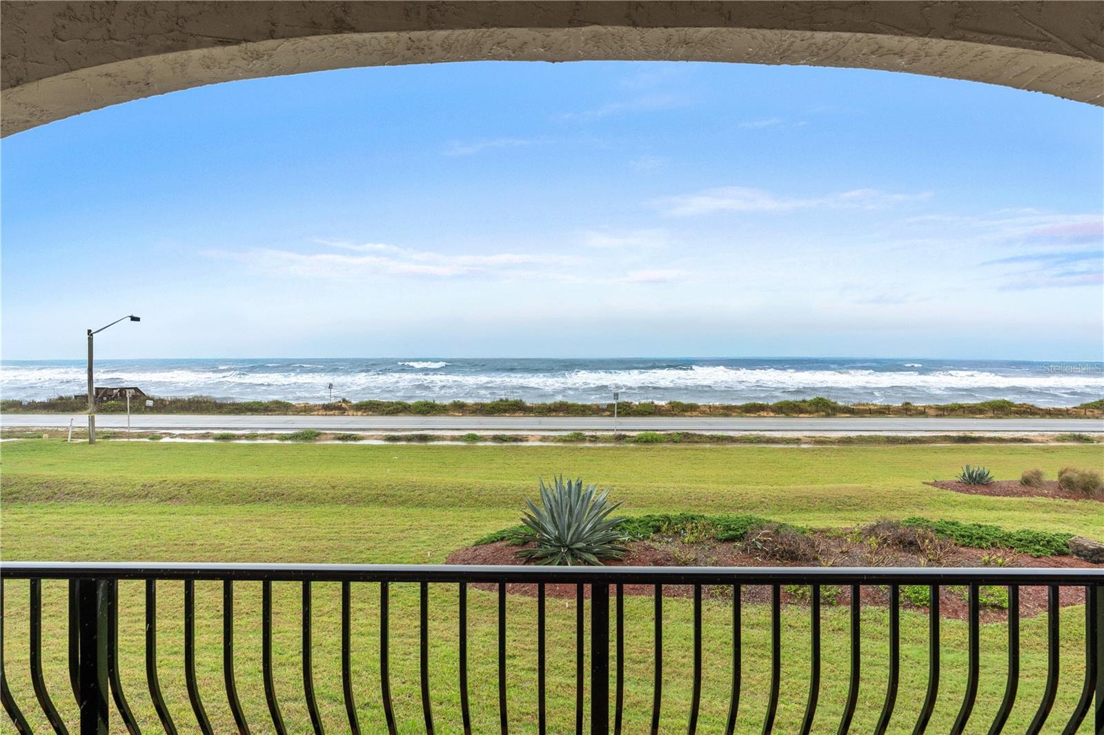 OCEANSIDE BEVERLY BEACH CONDO - Residential