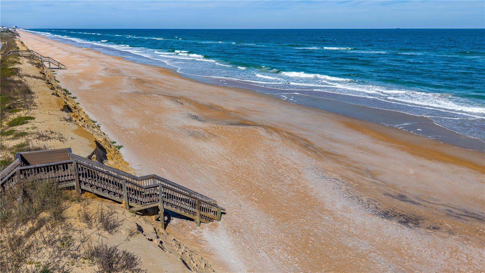 OCEANSIDE BEVERLY BEACH CONDO - Residential