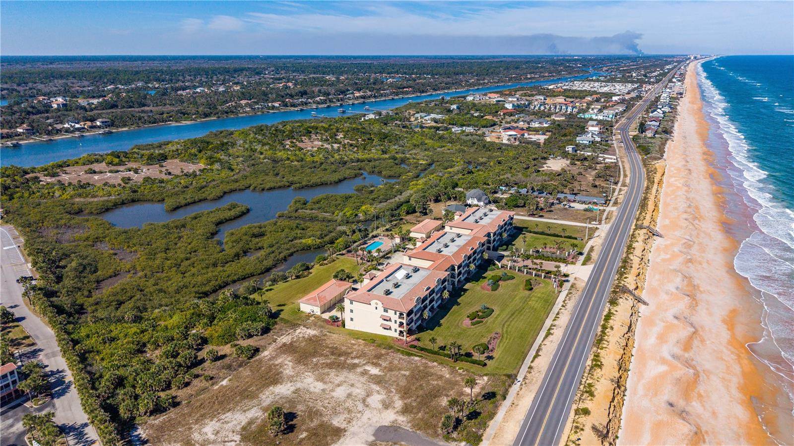 OCEANSIDE BEVERLY BEACH CONDO - Residential