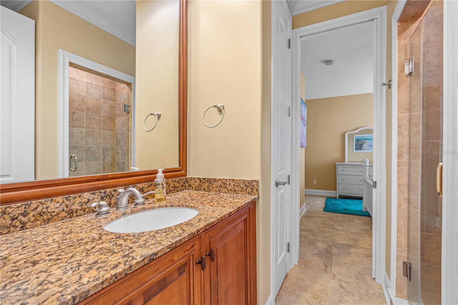 OCEANSIDE BEVERLY BEACH CONDO - Residential