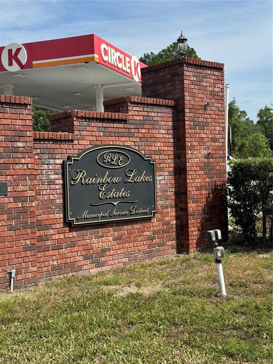 RAINBOW LAKES ESTATE - Land
