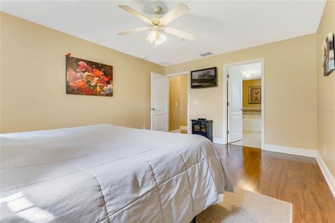A home in EUSTIS