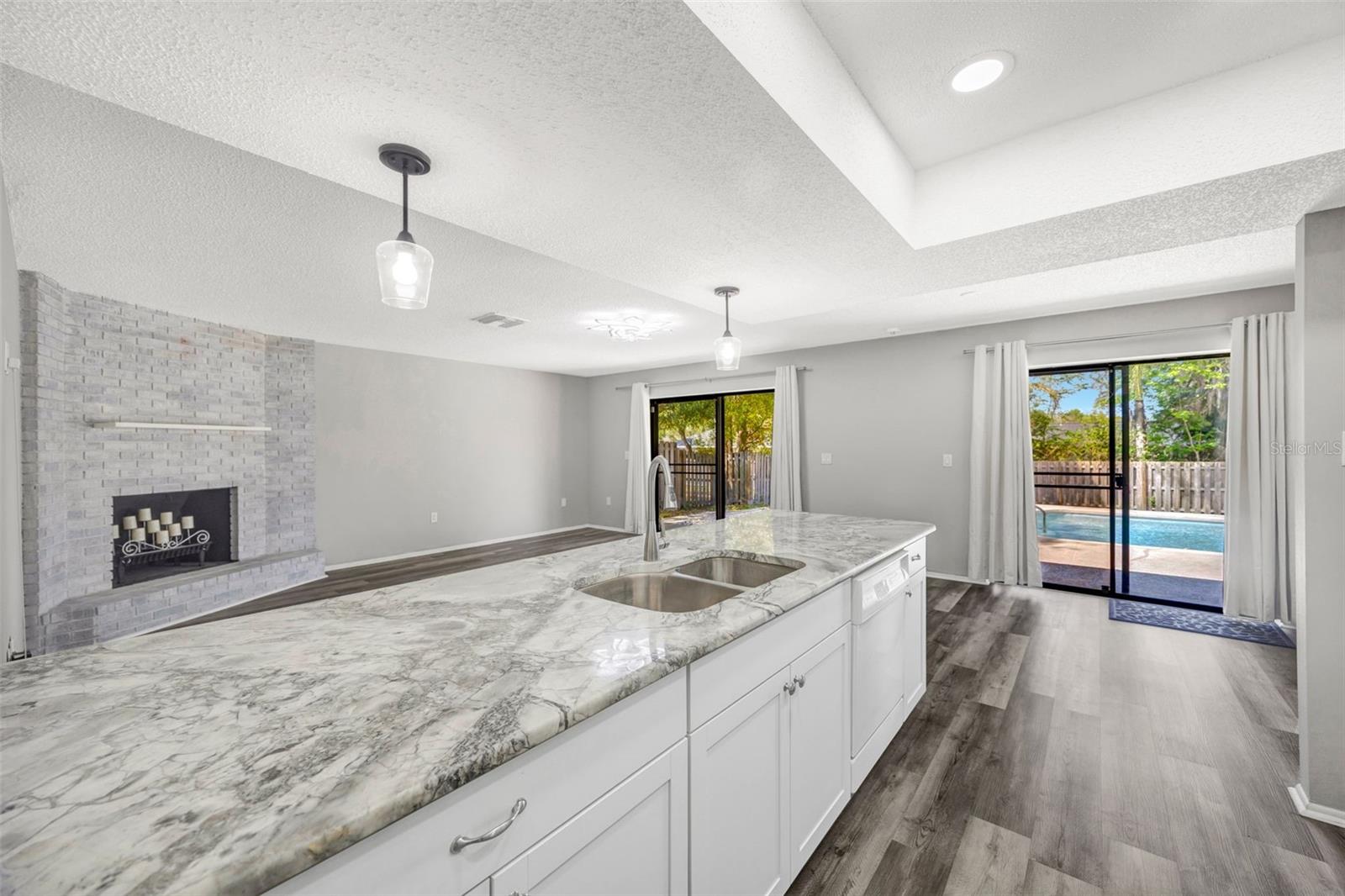 SPRING HILL - Residential