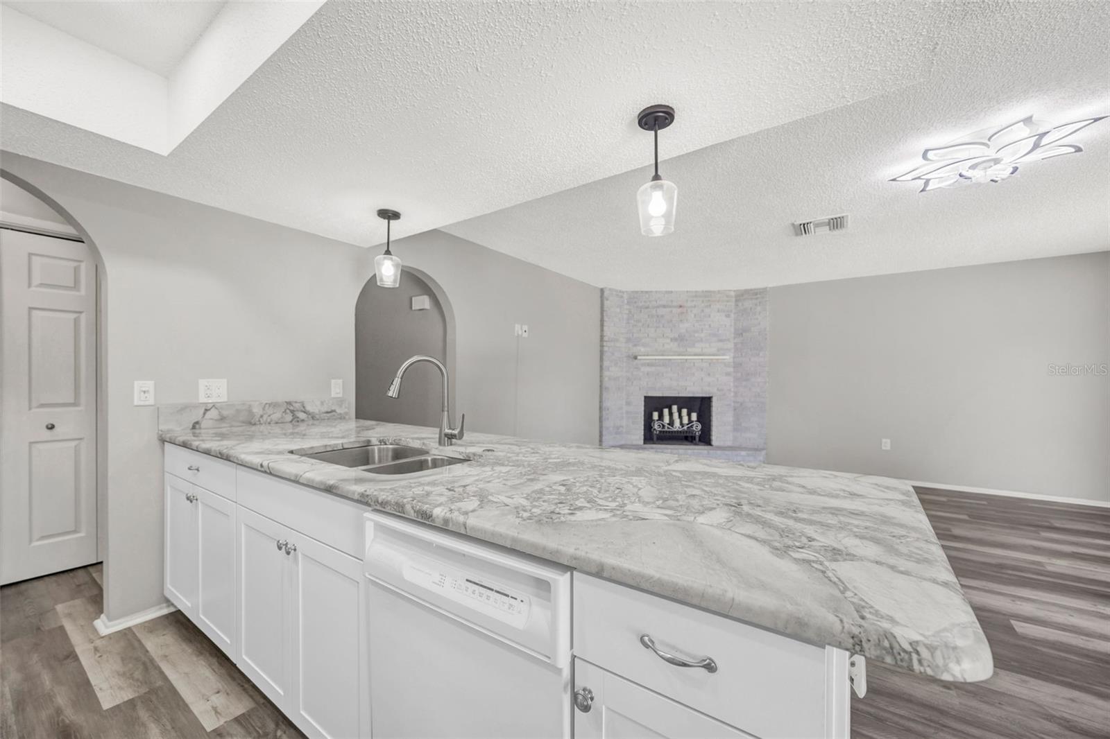 SPRING HILL - Residential