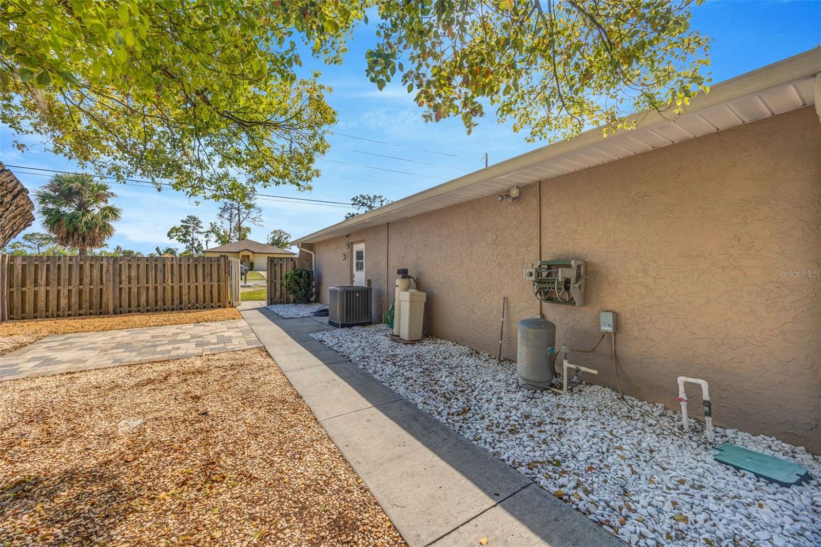 SPRING HILL - Residential