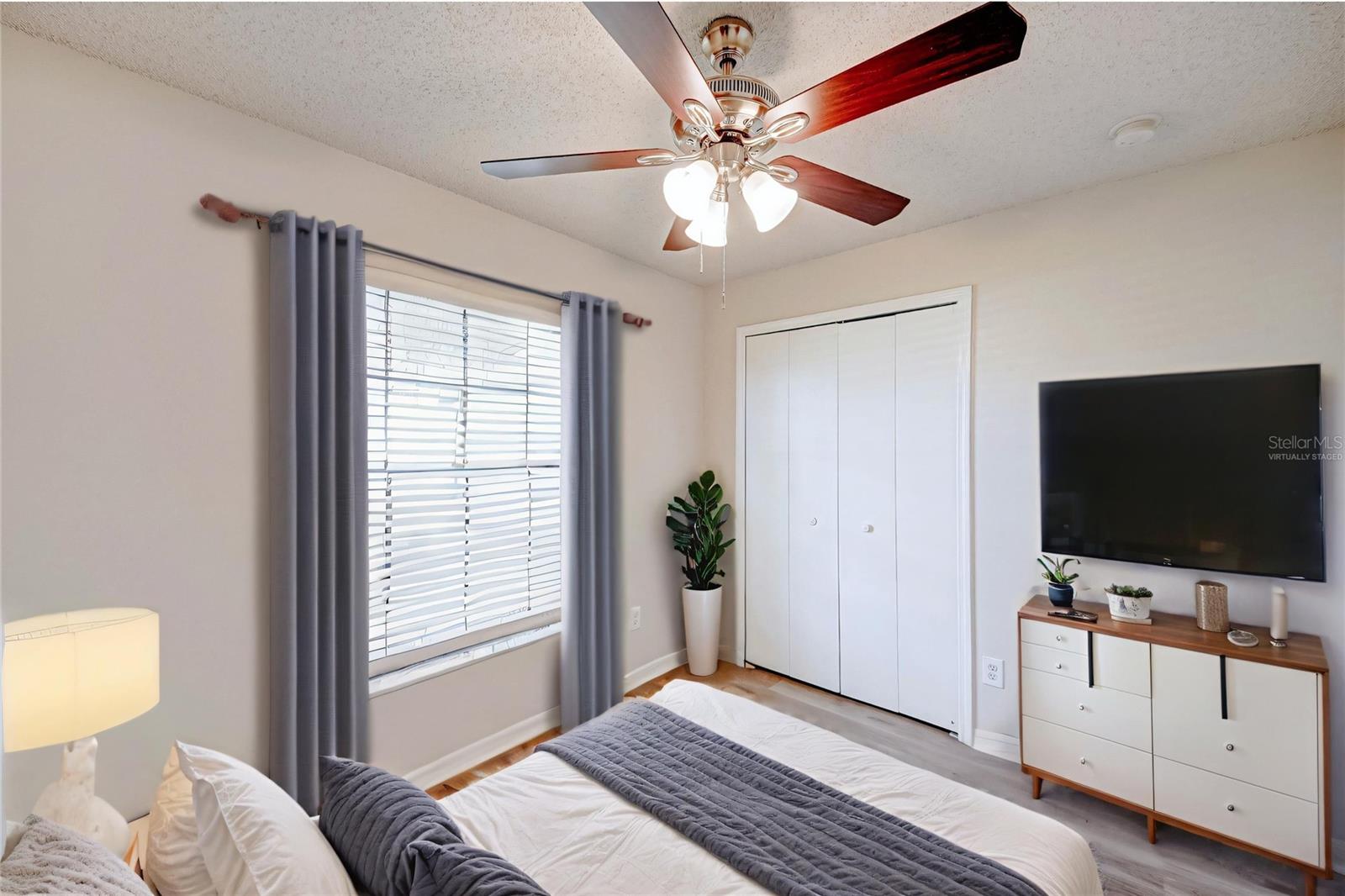 ALAFAYA WOODS PH 16 - Residential