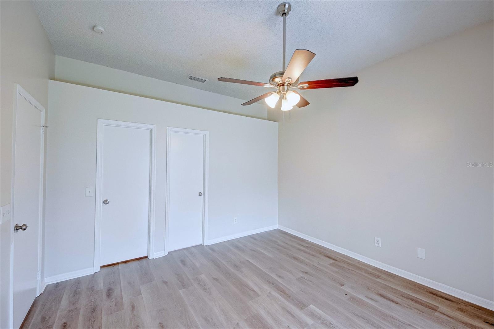 ALAFAYA WOODS PH 16 - Residential