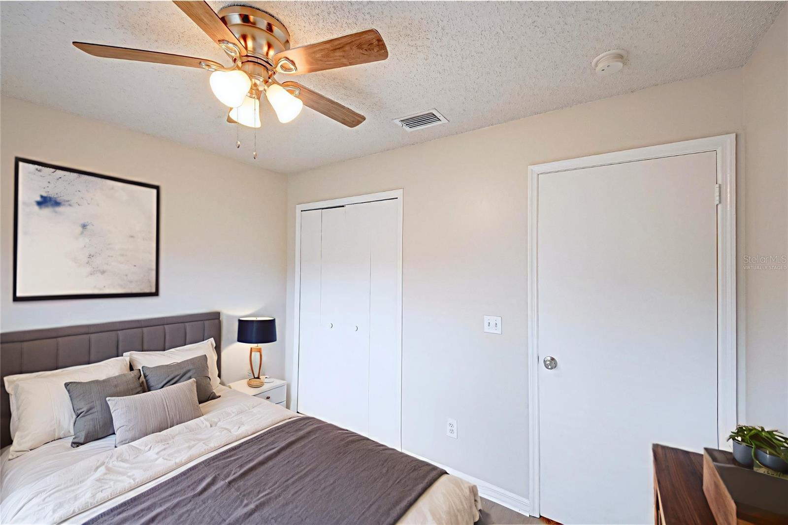 ALAFAYA WOODS PH 16 - Residential