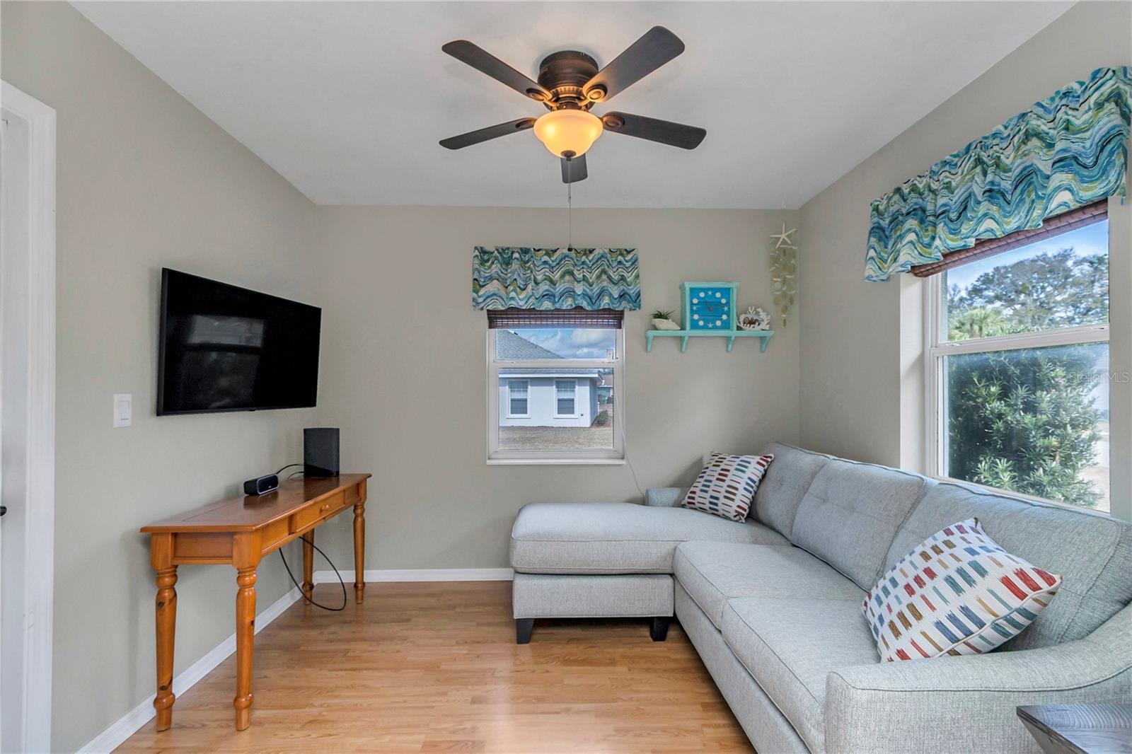 OAK RUN LINKSIDE - Residential