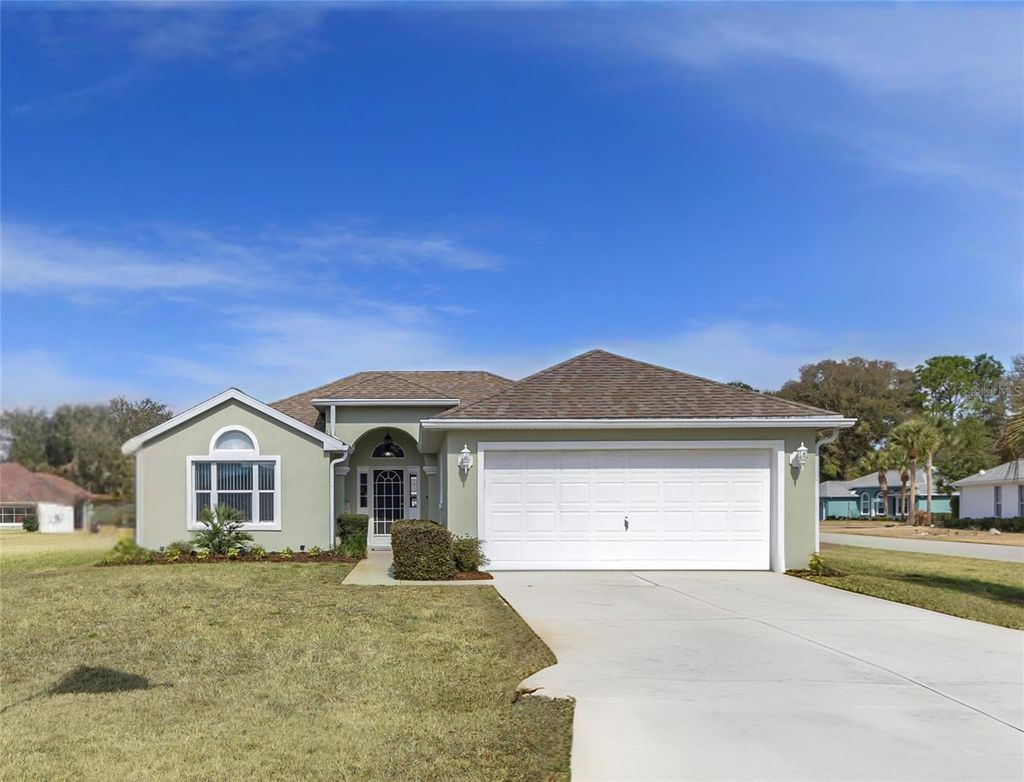 Photo of 11170 SW 72nd Avenue, Ocala, FL 34476 (MLS # OM719854)