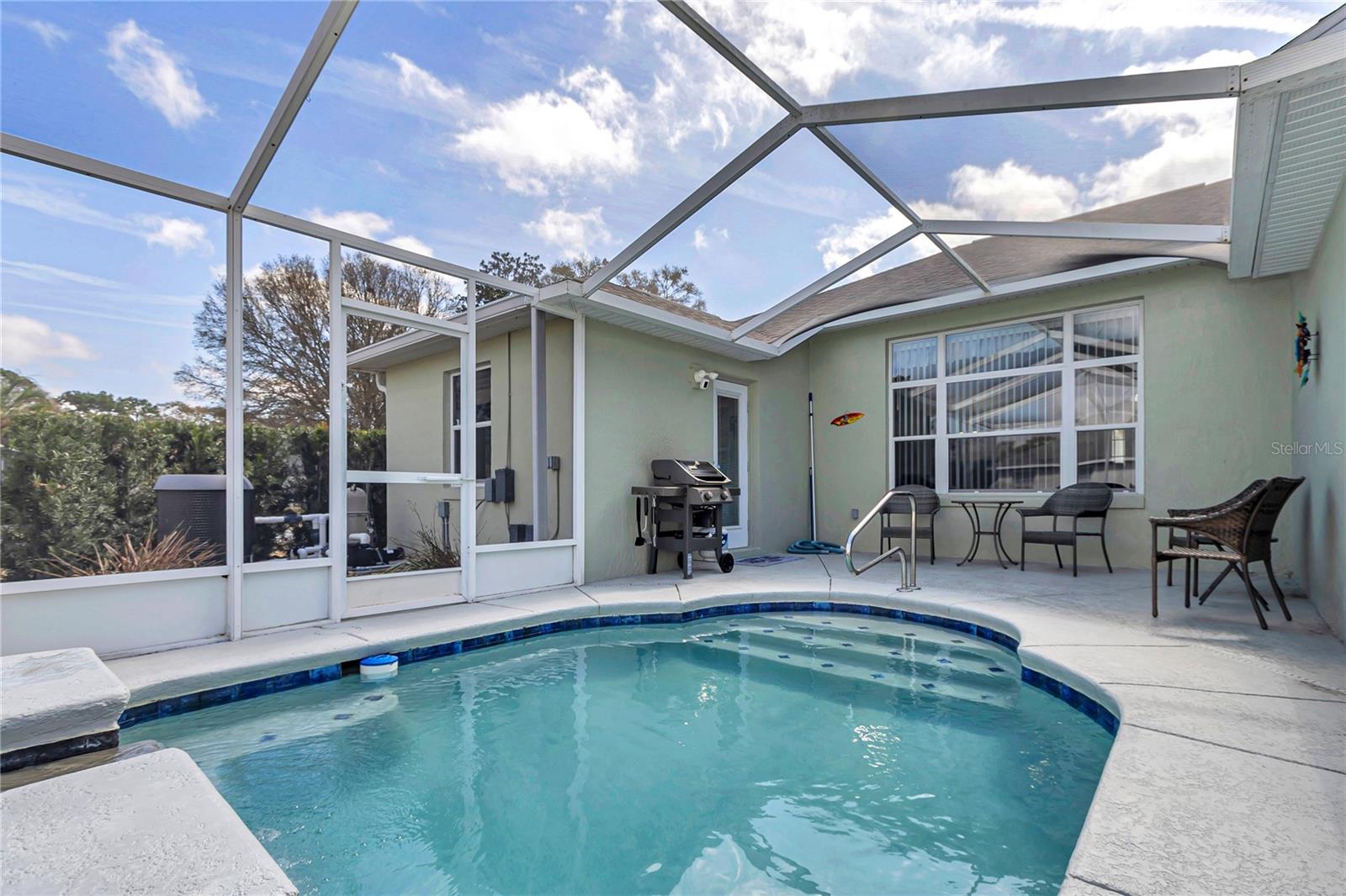 OAK RUN LINKSIDE - Residential