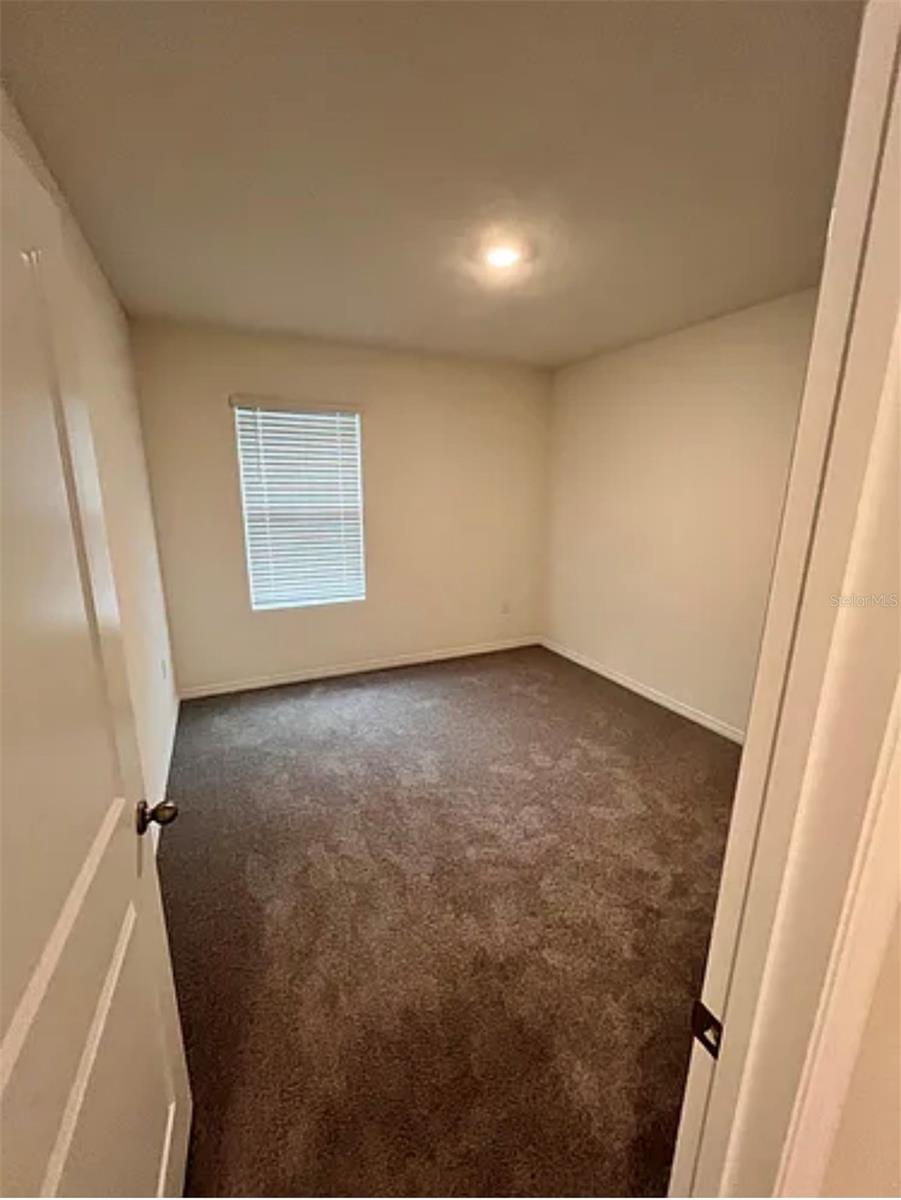 LAKE DIAMOND NORTH - Residential Lease