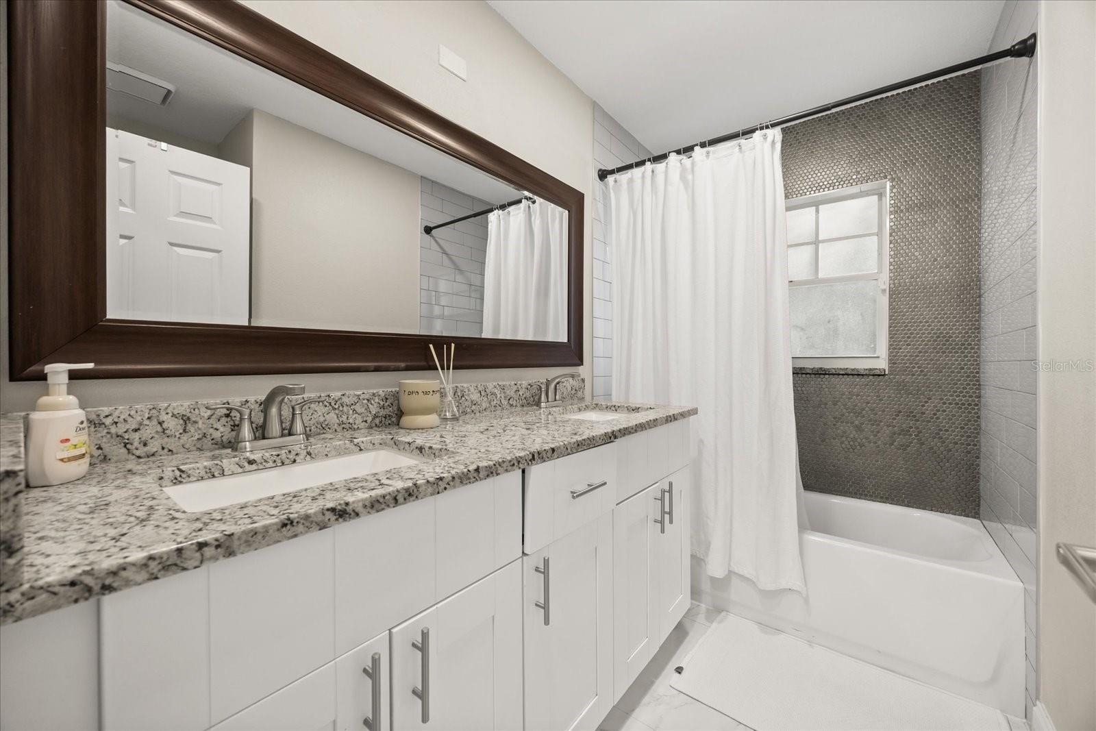 BAY VISTA ESTATES - Residential Lease