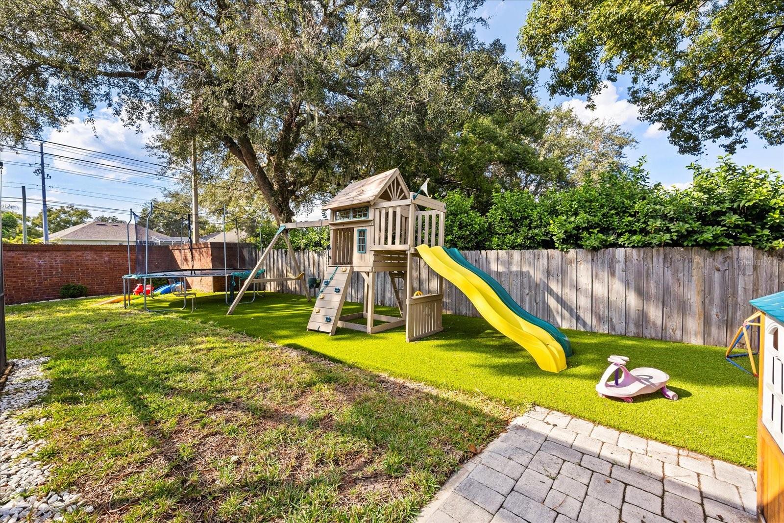 BAY VISTA ESTATES - Residential Lease