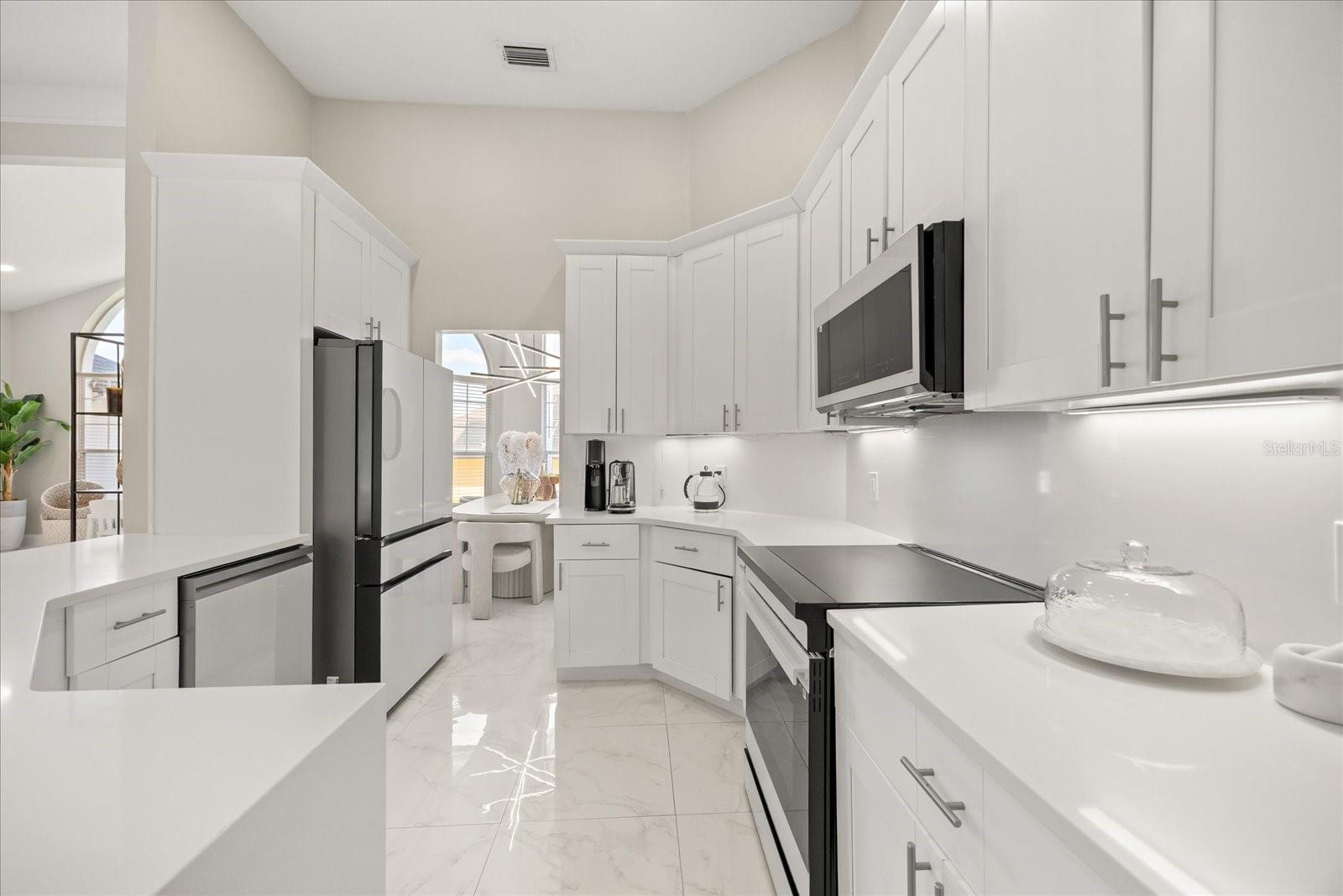 BAY VISTA ESTATES - Residential Lease