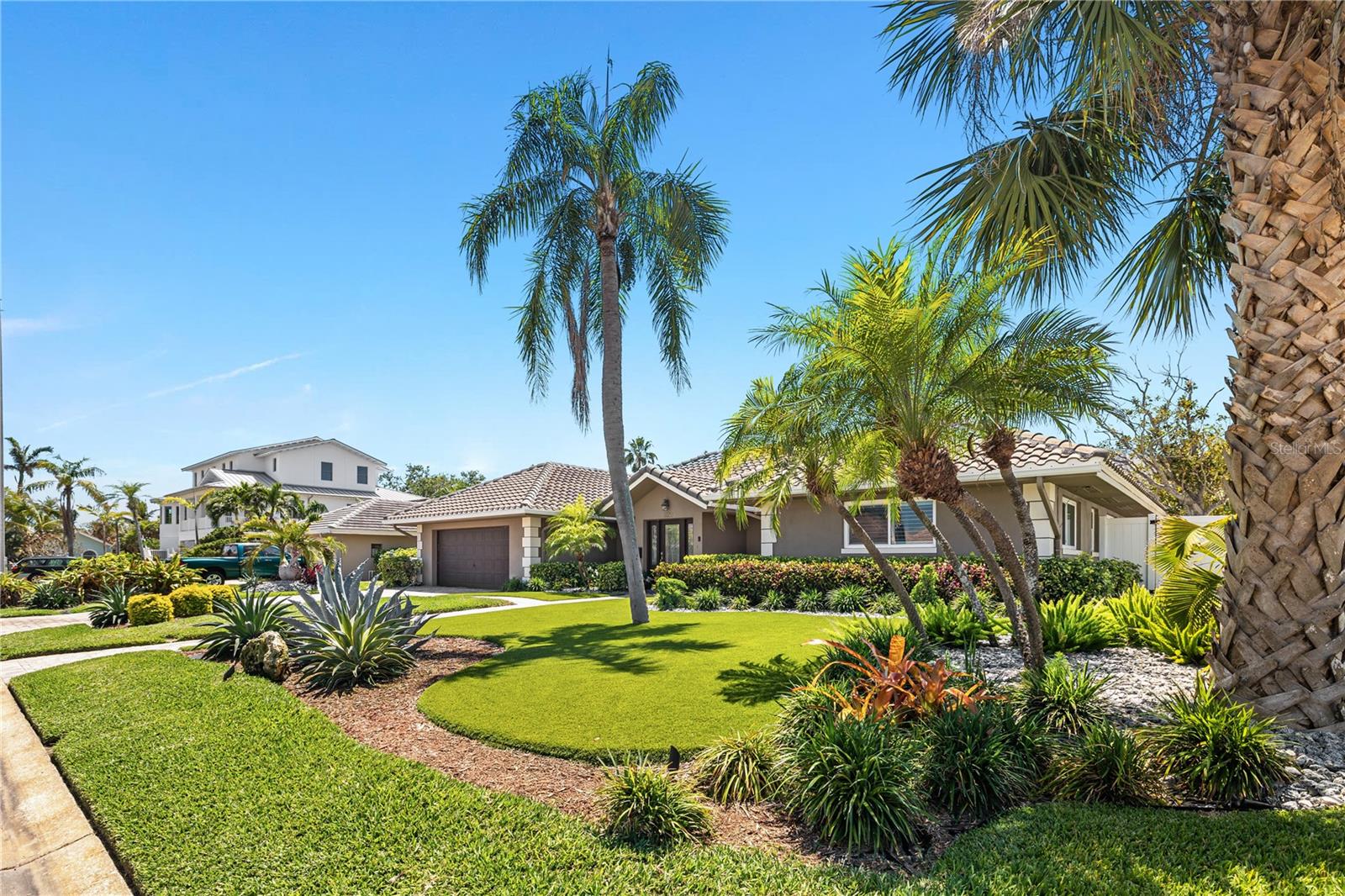 BAYWAY ISLES - Residential