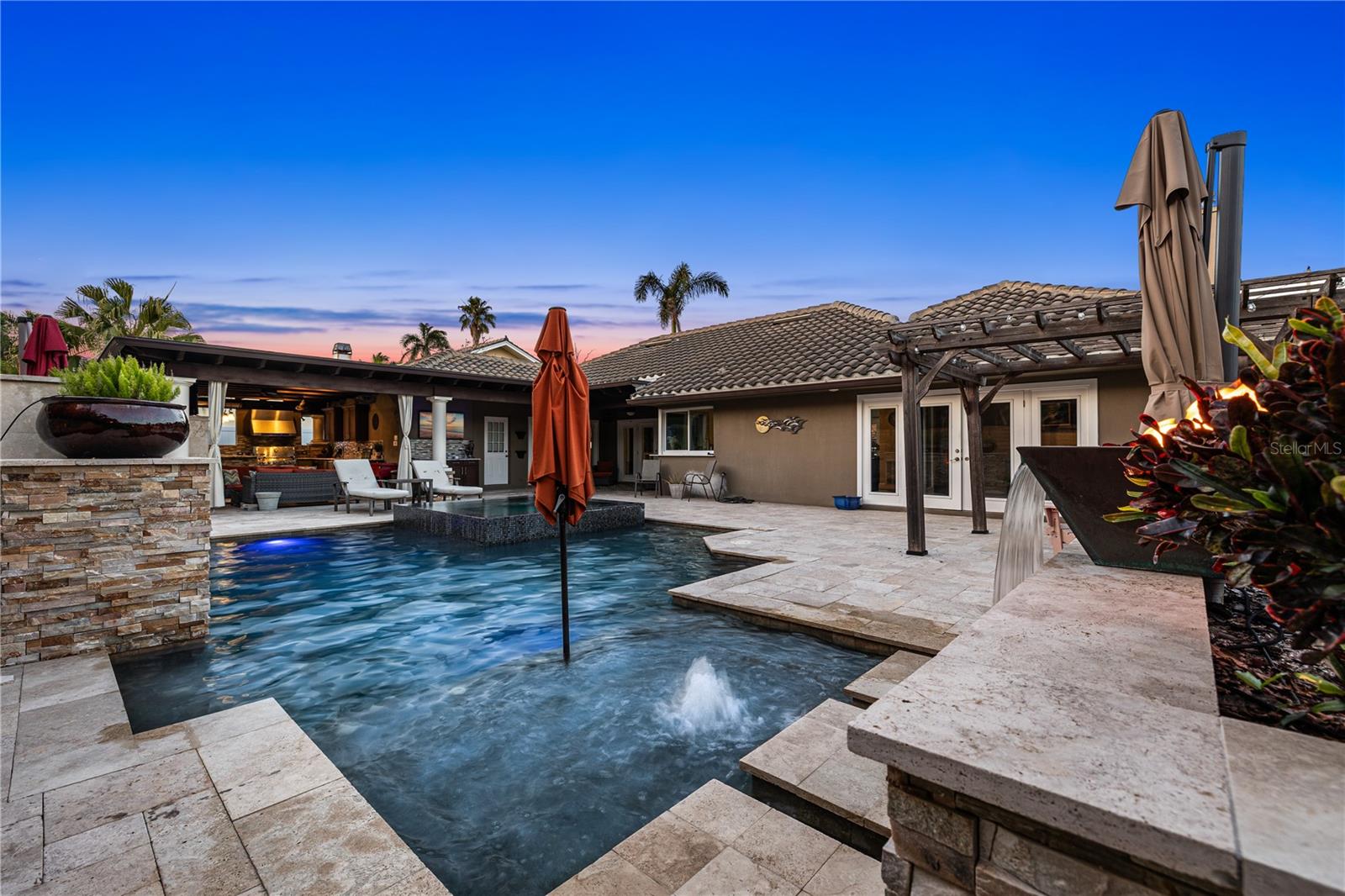 BAYWAY ISLES - Residential