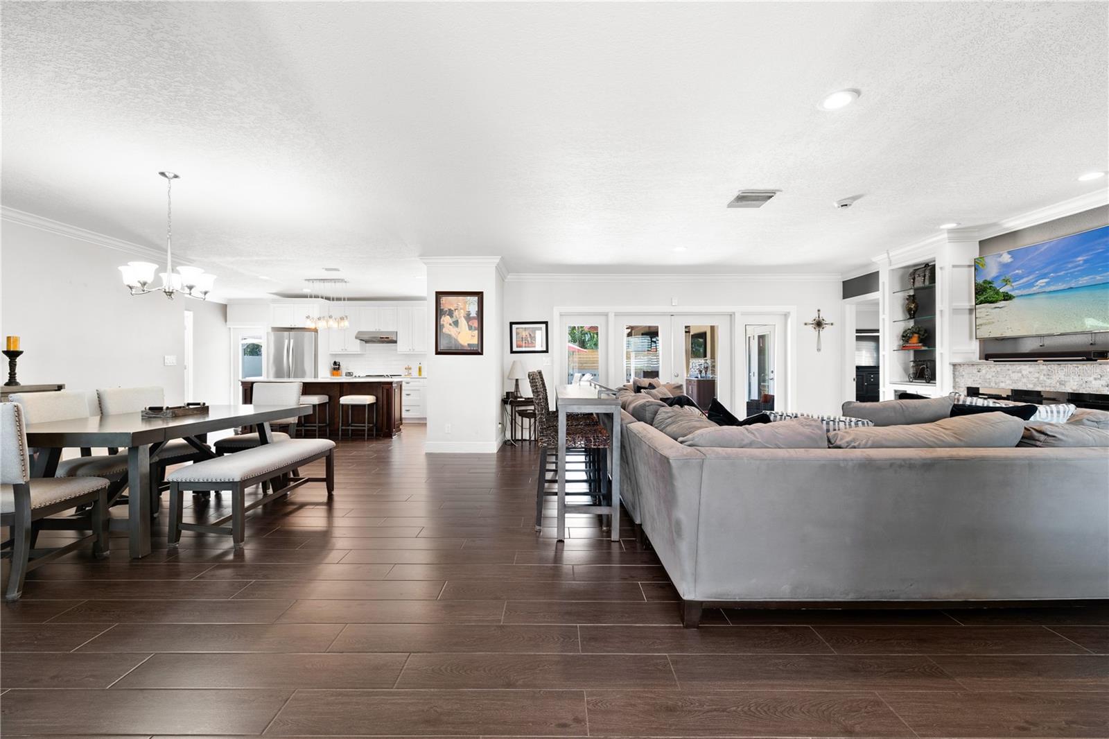 BAYWAY ISLES - Residential