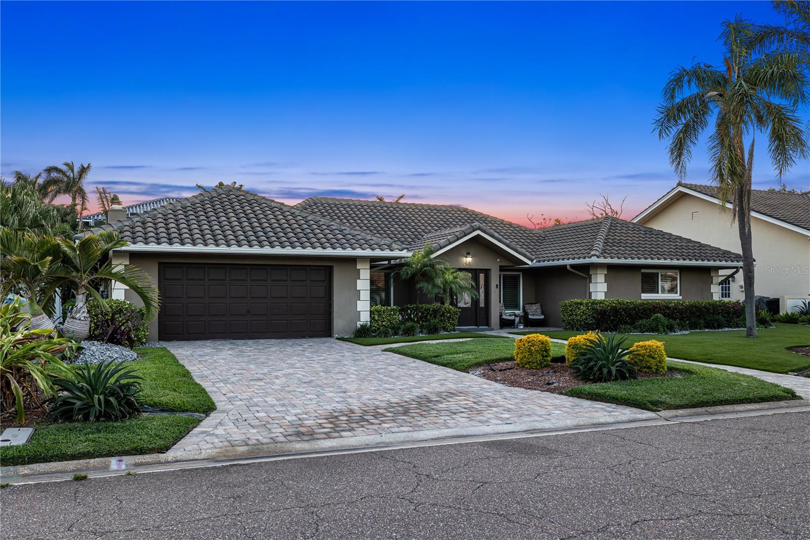 BAYWAY ISLES - Residential