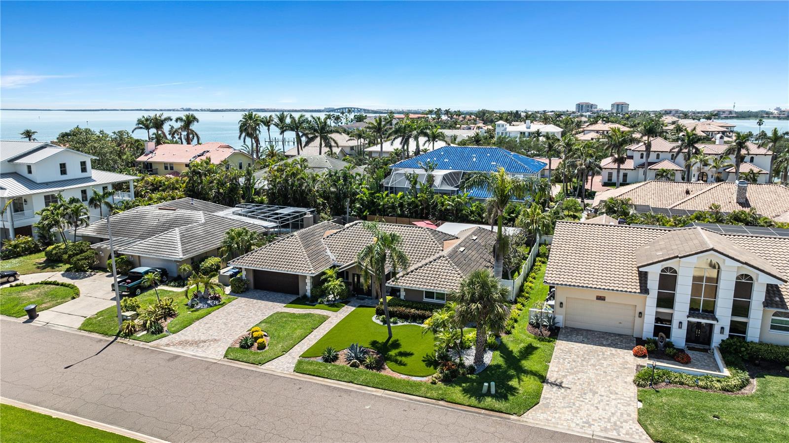 BAYWAY ISLES - Residential