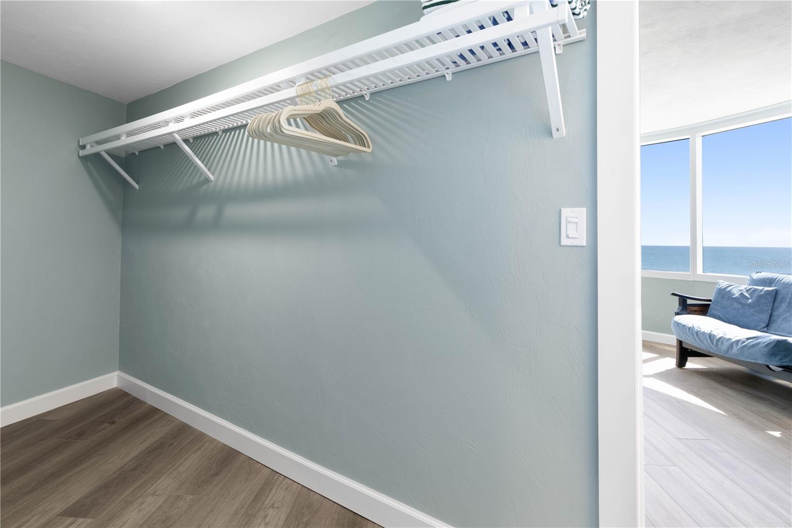 PECK PLAZA - Residential