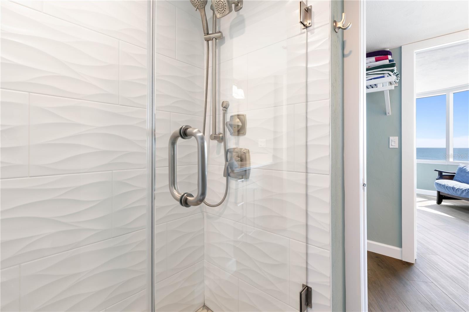 PECK PLAZA - Residential