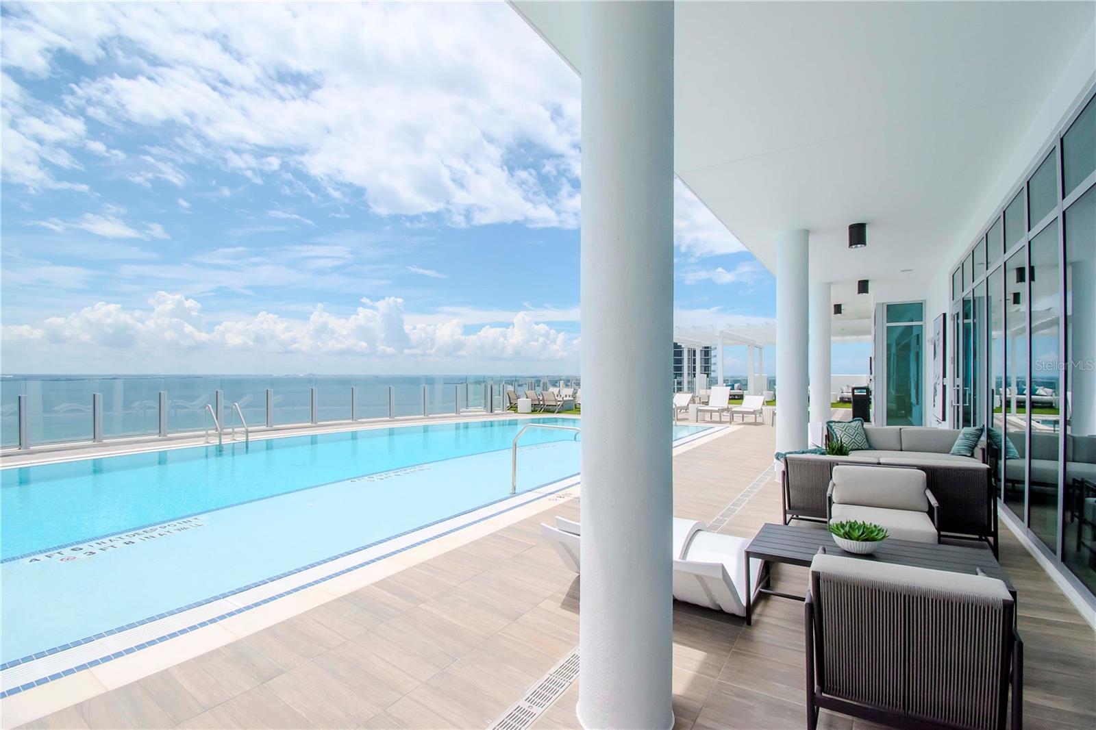 ALTURA BAYSHORE - Residential