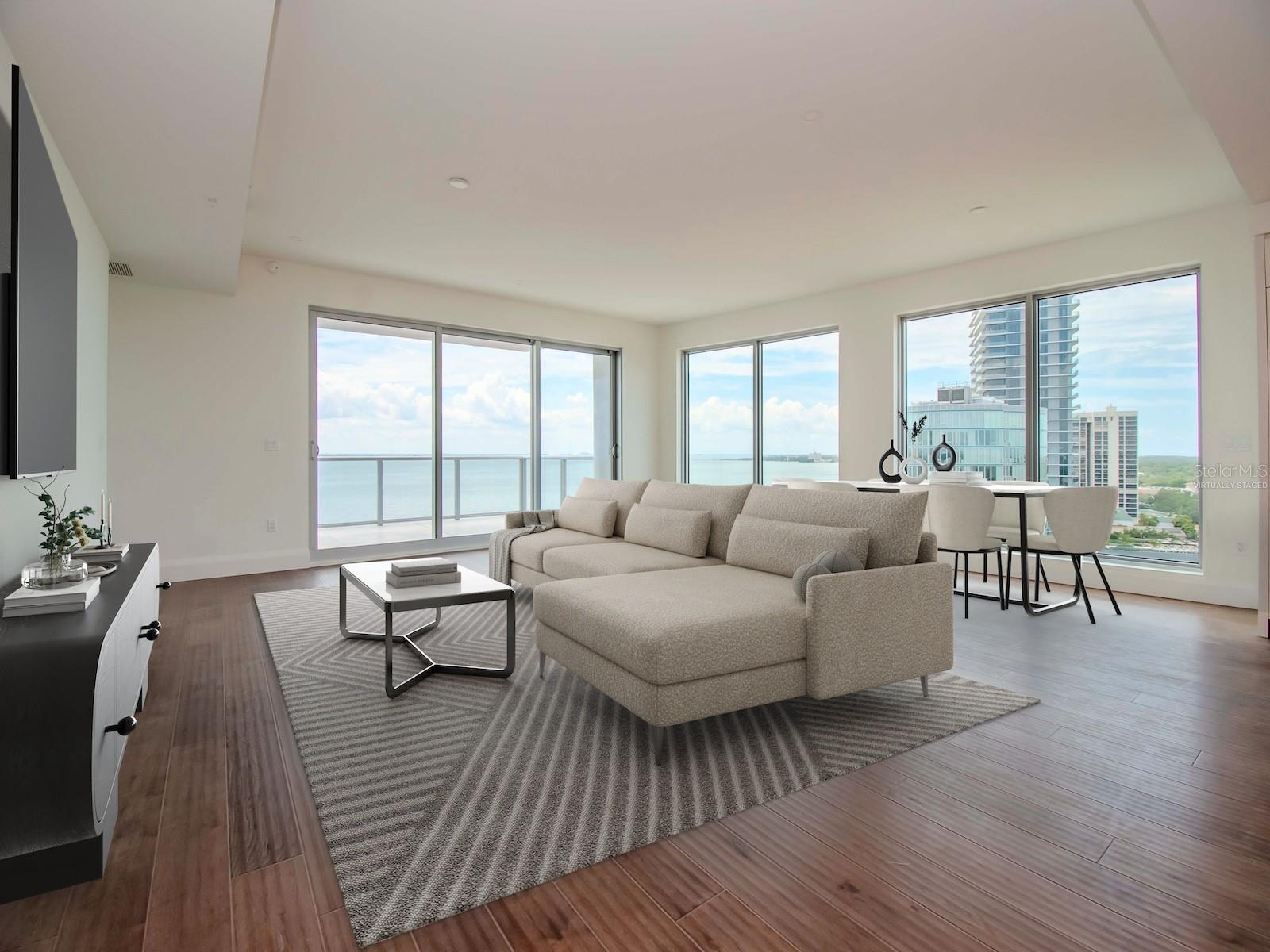 ALTURA BAYSHORE - Residential