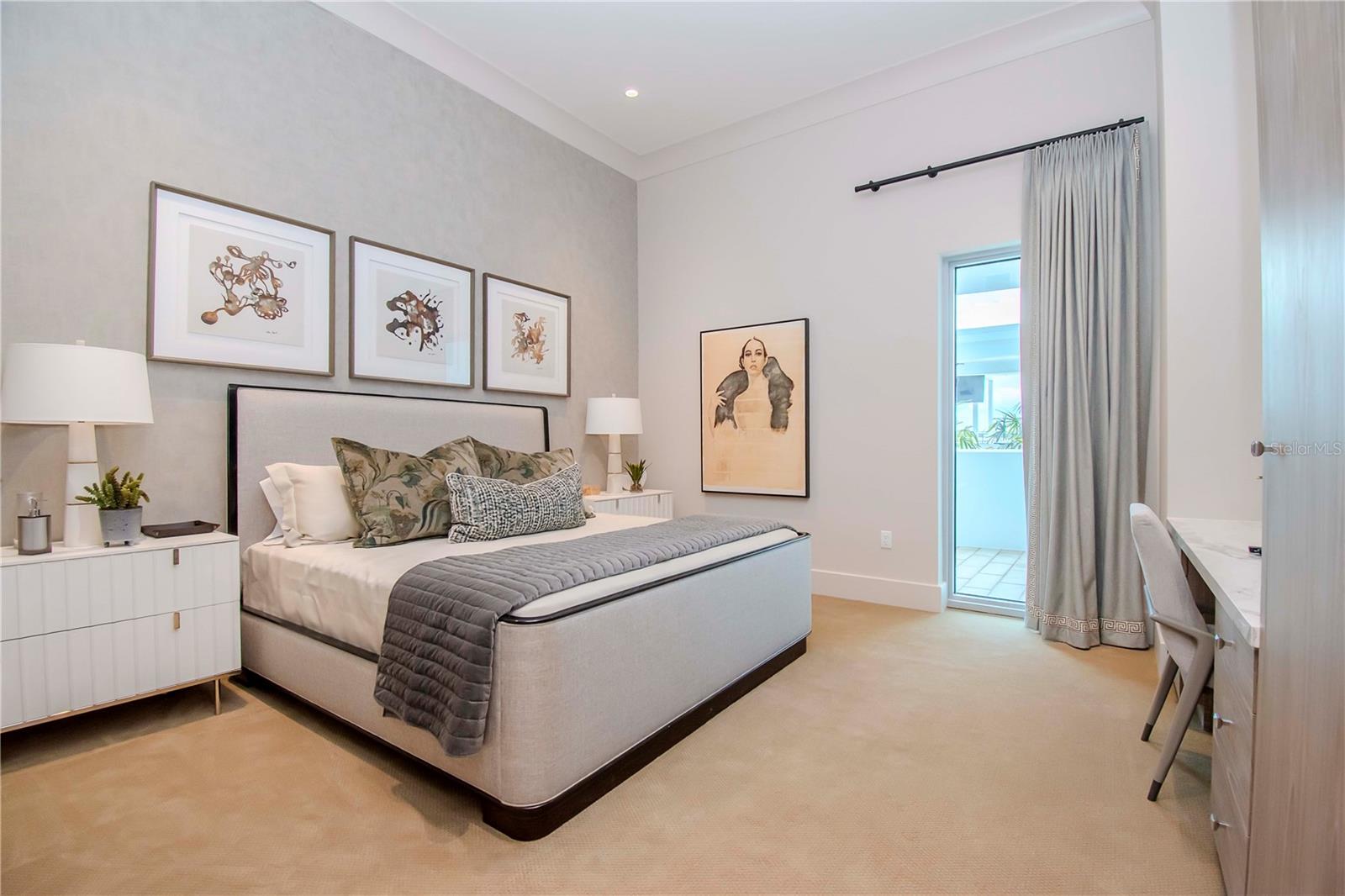 ALTURA BAYSHORE - Residential