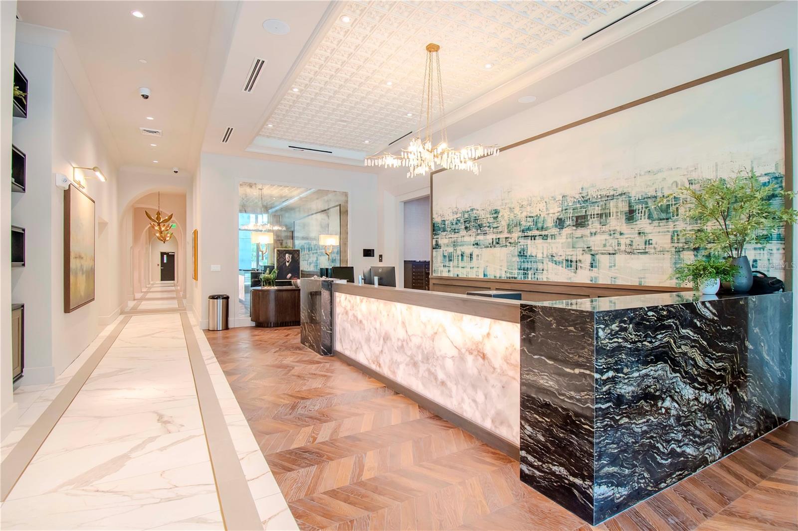 ALTURA BAYSHORE - Residential