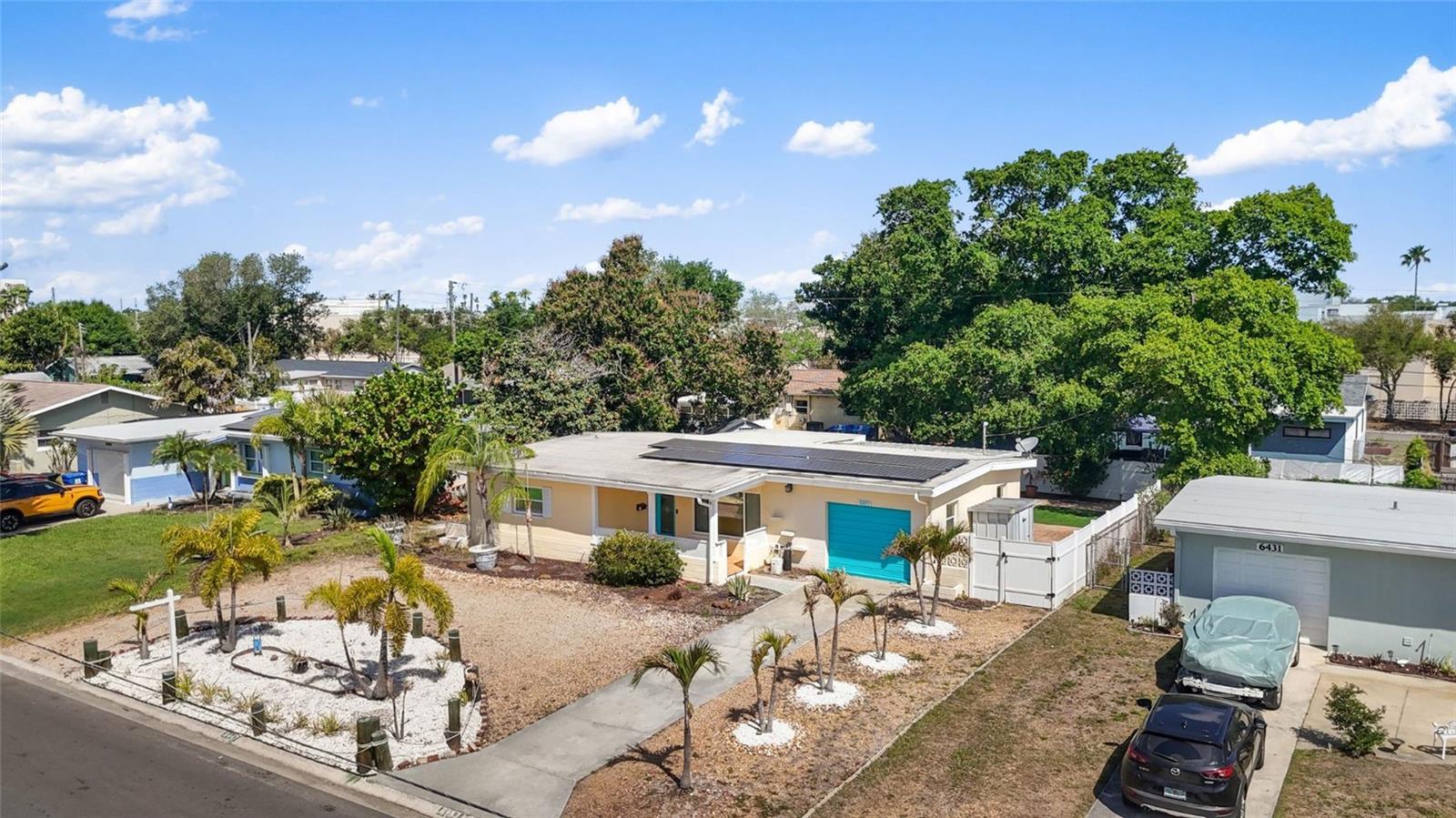 GARDEN MANOR SEC 2 - Residential