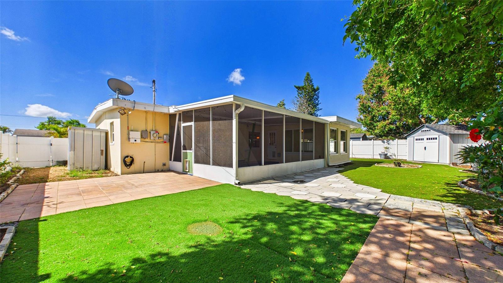 GARDEN MANOR SEC 2 - Residential