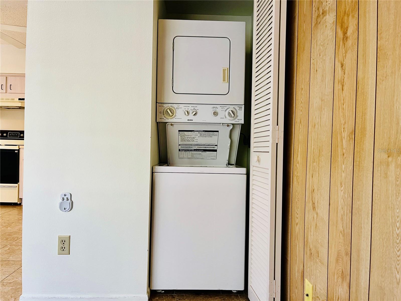 ON TOP OF THE WORLD - Residential