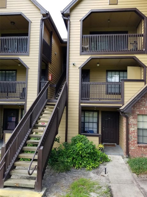 Photo of 420 Forestway Circle #207, Altamonte Springs, FL 32701 (MLS # O6449115)